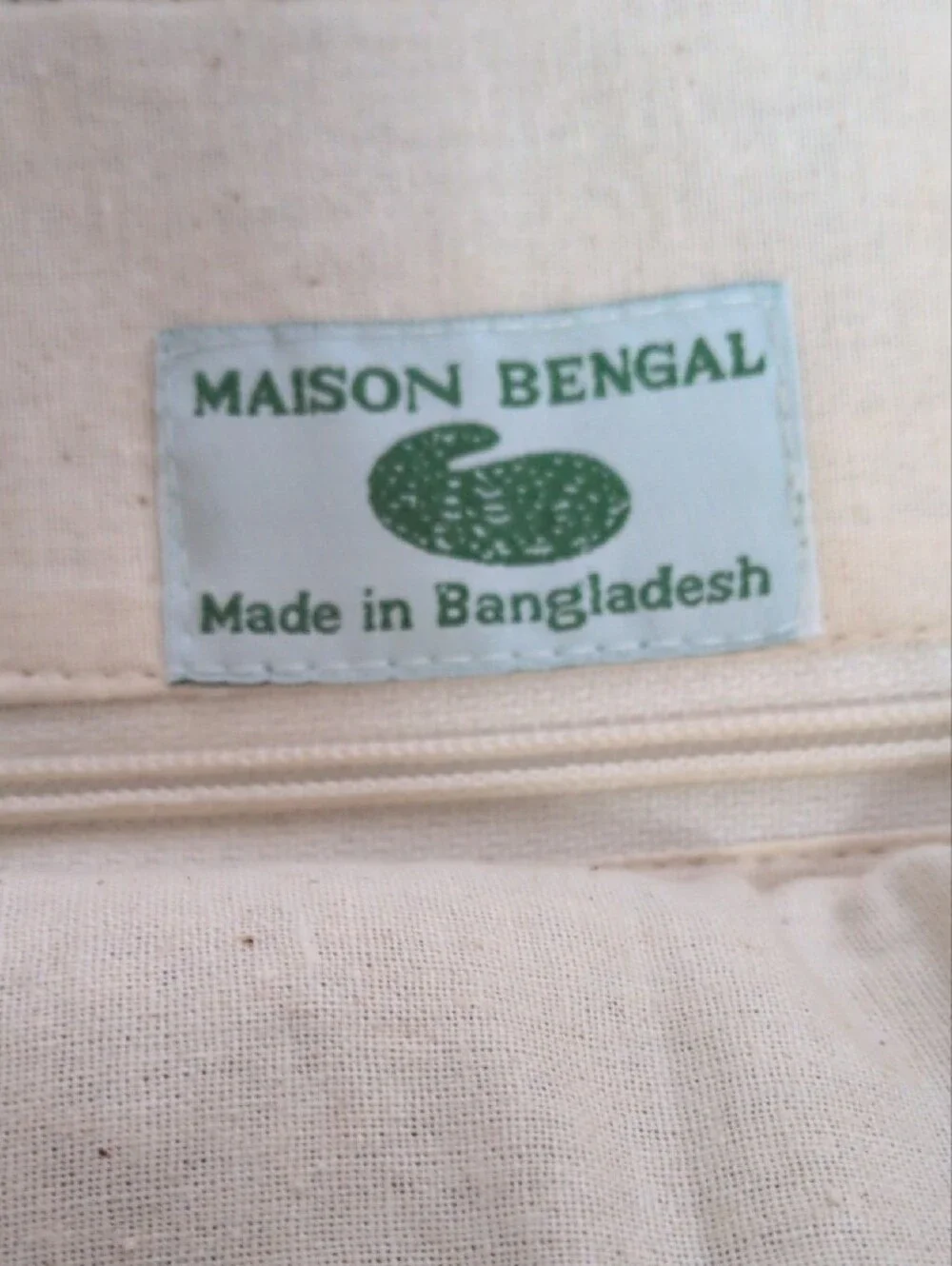 NWOT Maison Bengal Hand Woven Jute Summer Bag Tote in Natural & Mustard